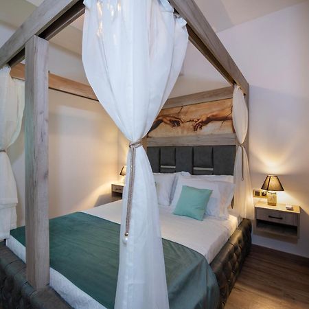 7Thheaven Luxury Aprts Apartman Hriszí Aktí Haniá Kültér fotó