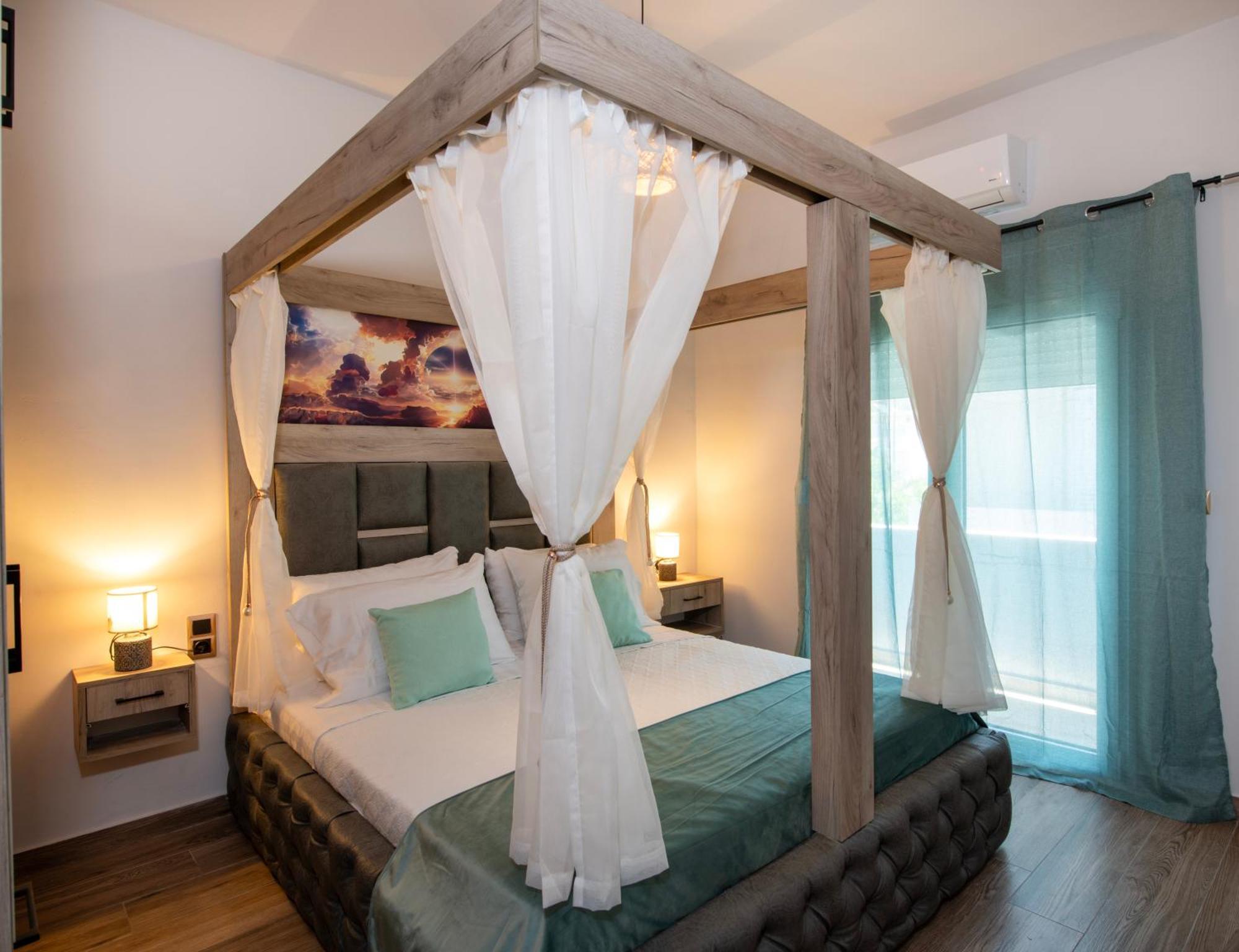 7Thheaven Luxury Aprts Apartman Hriszí Aktí Haniá Kültér fotó